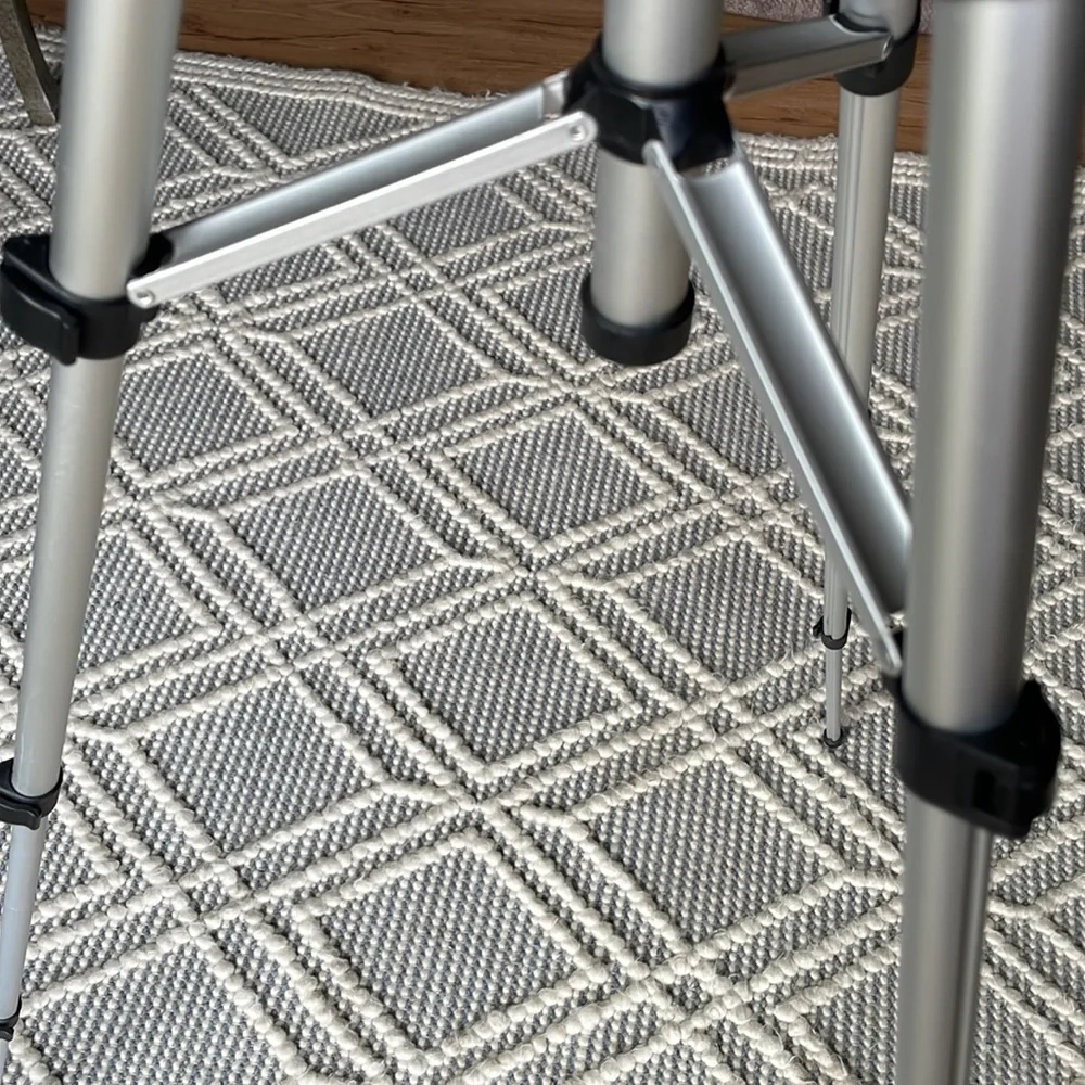 Xit, xt57trs pro series tripod, 3 levels to go to 50 in